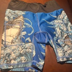 INKnBurn size 8 shorts shark and ocean